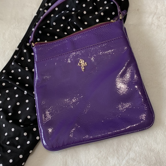 Patent leather Purple Crossbody Purse w/ Gold Hardware Cole Haan EUC - Picture 3 of 16